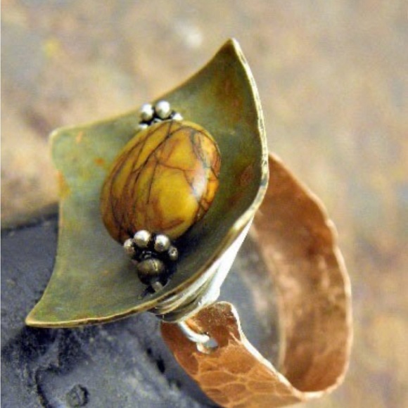 Copper, brass, and silver ring (size 7.25) - Picture 4 of 6